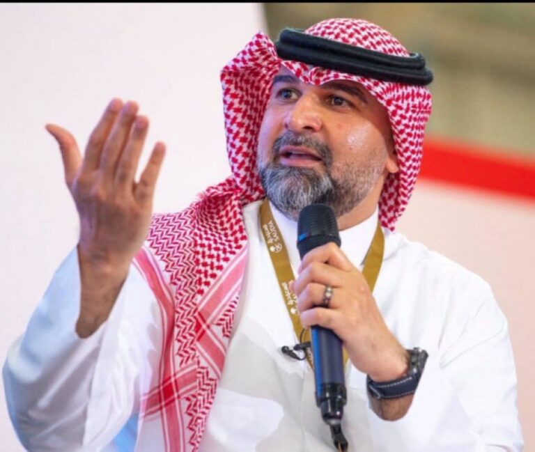 فهد-سندي-يفاجئ-لاعبي-الاتحاد-قبل-مباراة-الوحدة-الإماراتي.-ما-القصة؟