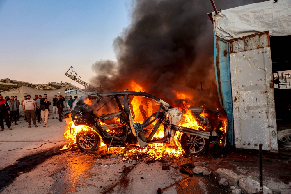 بينهم-طفل.-استشهاد-4-فلسطينيين-في-قصف-للاحتلال-الإسرائيلي-على-غزة