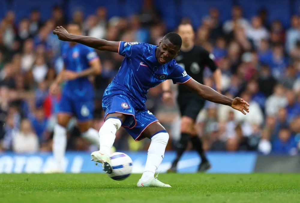 كايسيدو-يمدّد-عقده-مع-تشيلسي-حتى-2033