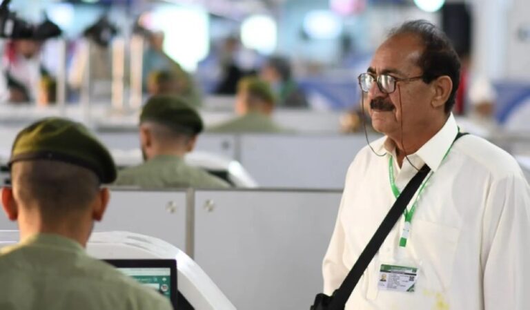 وصول-أولى-رحلات-حجاج-باكستان-إلى-المدينة-المنورة-وسط-تسهيلات-متكاملة