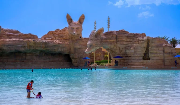 أسعار-التذاكر-ورابط-الحجز.-تفاصيل-افتتاح-“أكواريبيا-القدية”