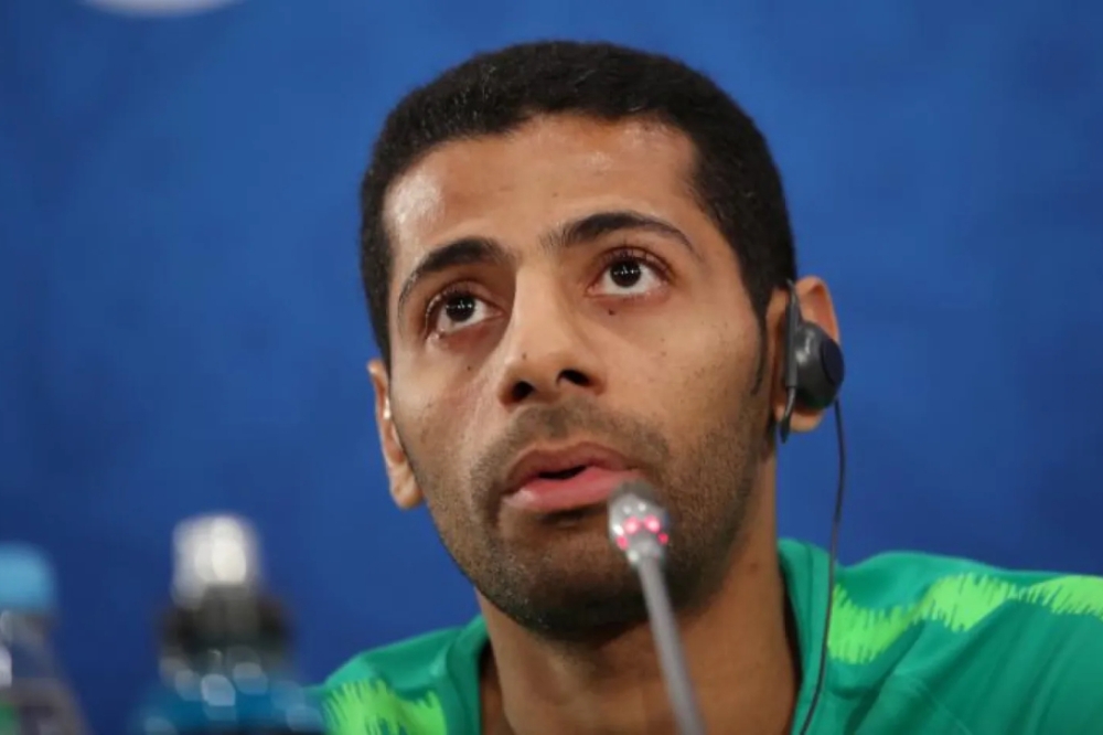 عاجل-|-مصادر-الميدان:-تيسير-الجاسم-يحمل-كأس-النخبة-قبل-نهائي-الأهلي-وماتشيدا