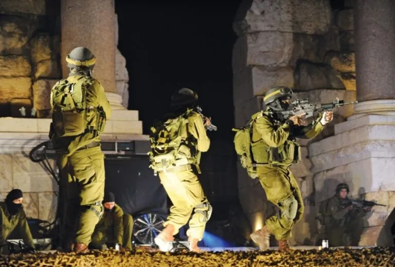 استشهاد-فلسطيني.-قوات-الاحتلال-تطلق-قنابل-غاز-سام-في-الضفة-الغربية