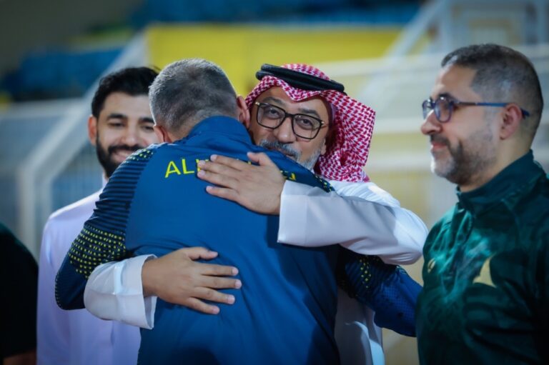 رئيس-الخليج-يوجه-رسالة-لدونيس-عقب-رحيله-لتدريب-الأخضر