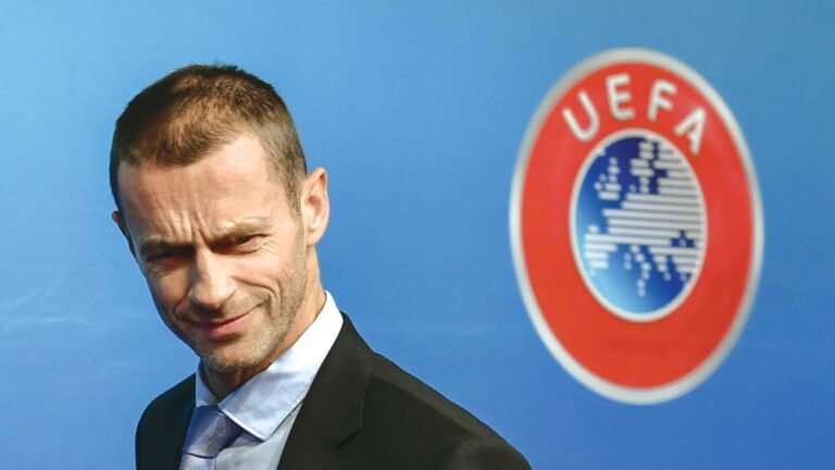 رئيس-ويفا-:-لم-أفهم-شيئًا-بسبب-أخطاء-التحكيم