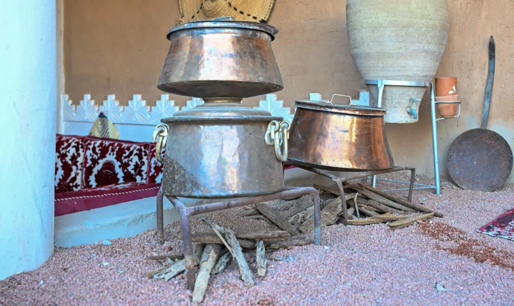 القدور-النحاسية.-إرث-المطبخ-القصيمي-وذاكرة-الطهي-قديمًا
