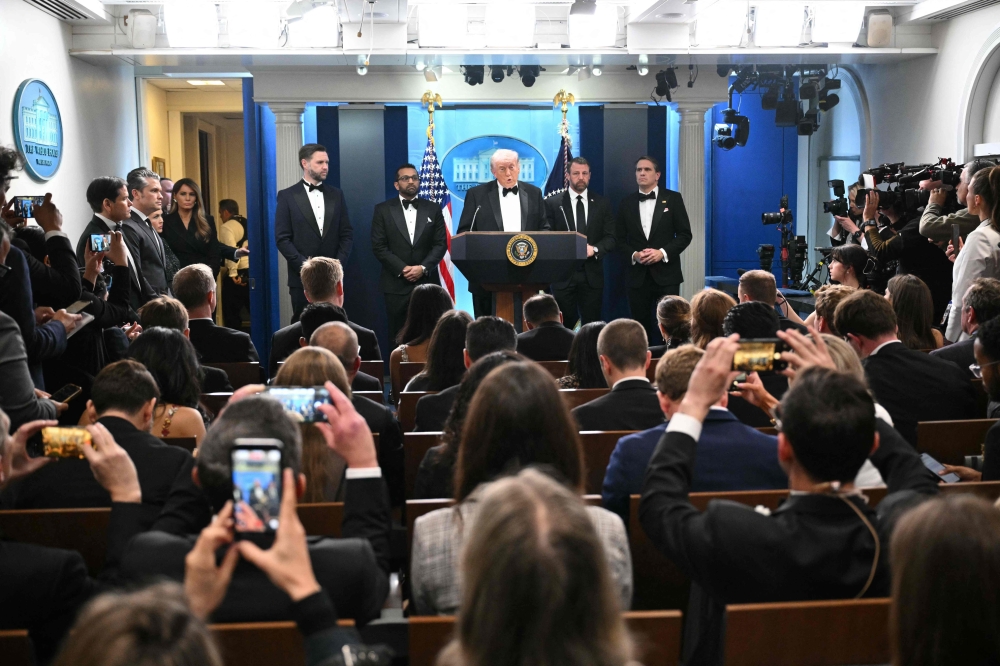 من-كاليفورنيا.-الكشف-عن-مطلق-النار-في-حفل-مراسلي-البيت-الأبيض