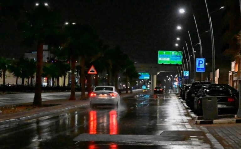 طقس-الأحد.-أمطار-رعدية-ورياح-مثيرة-للأتربة-على-أجزاء-من-10-مناطق