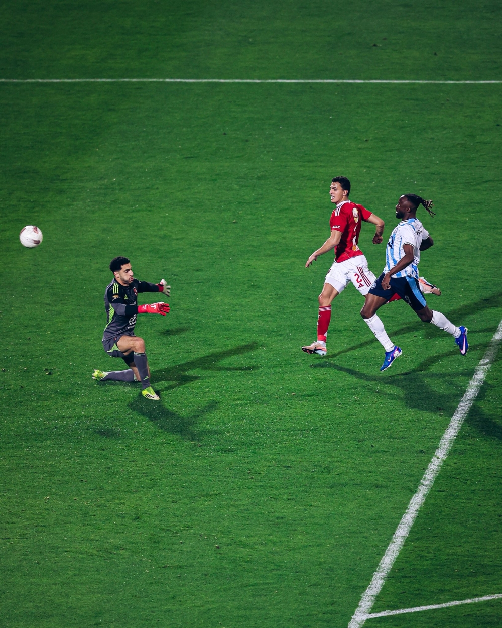 ماييلي-يتألق-ويقود-بيراميدز-لاكتساح-الأهلي-بثلاثية-نظيفة-في-قمة-الدوري