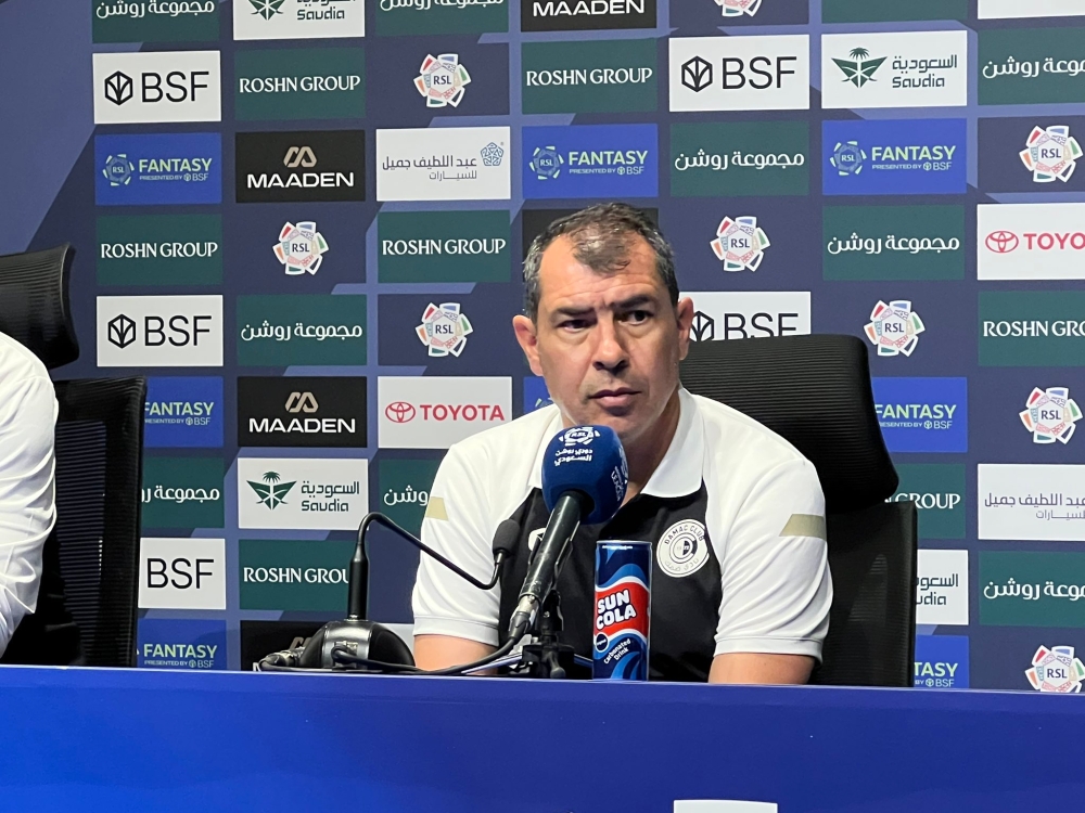 فابيو-كاريلي-يعلق-على-هزيمة-ضمك-أمام-الهلال.-ماذا-قال؟