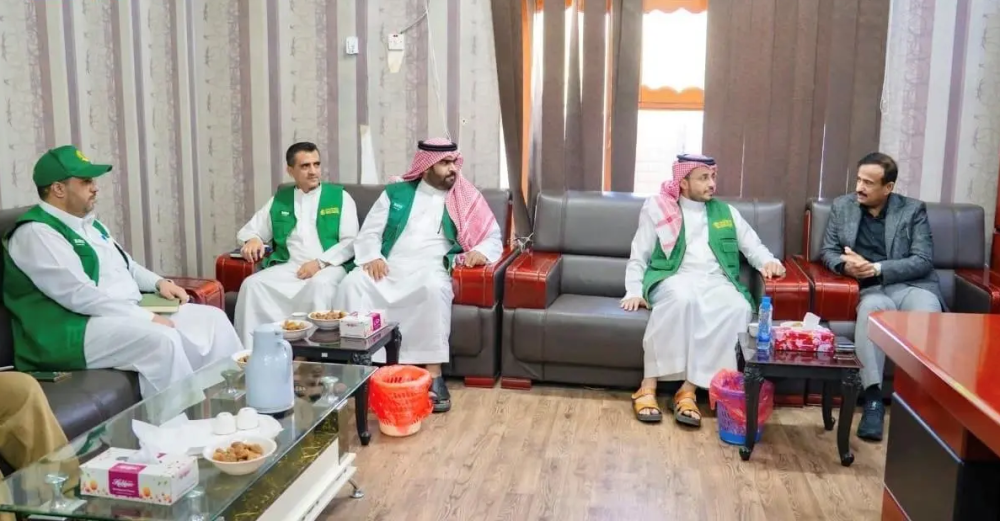 “خففت-المعاناة-الإنسانية”.-محافظ-شبوة-يشيد-بالجهود-السعودية-لإغاثة-اليمن