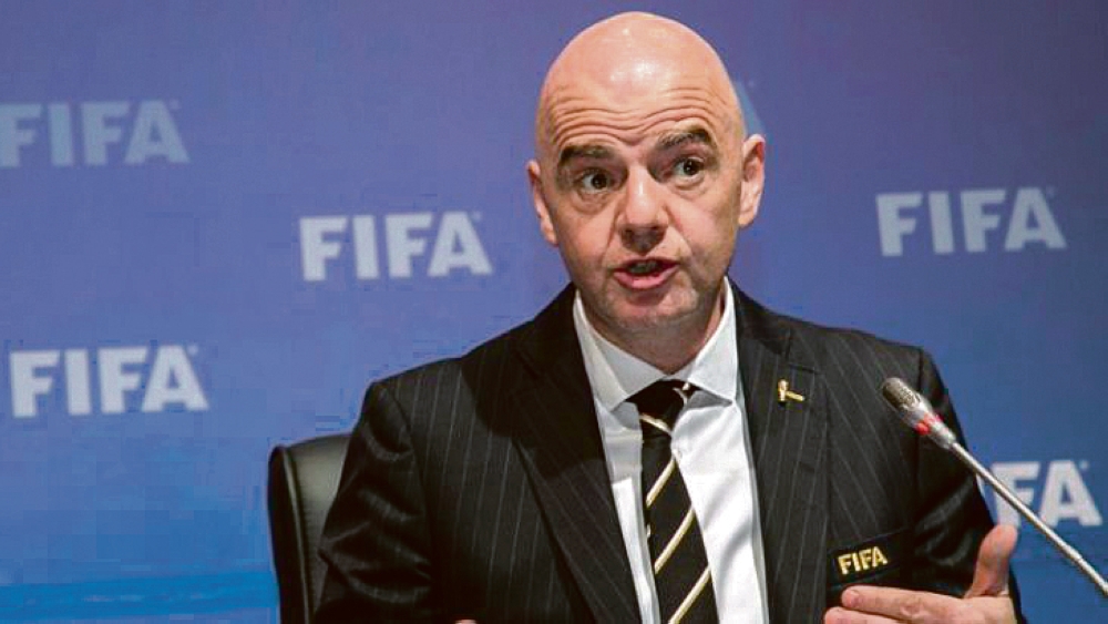 الاتحاد-الإفريقي-يدعم-ترشح-إنفانتيو-لولاية-جديدة-على-رأس-فيفا