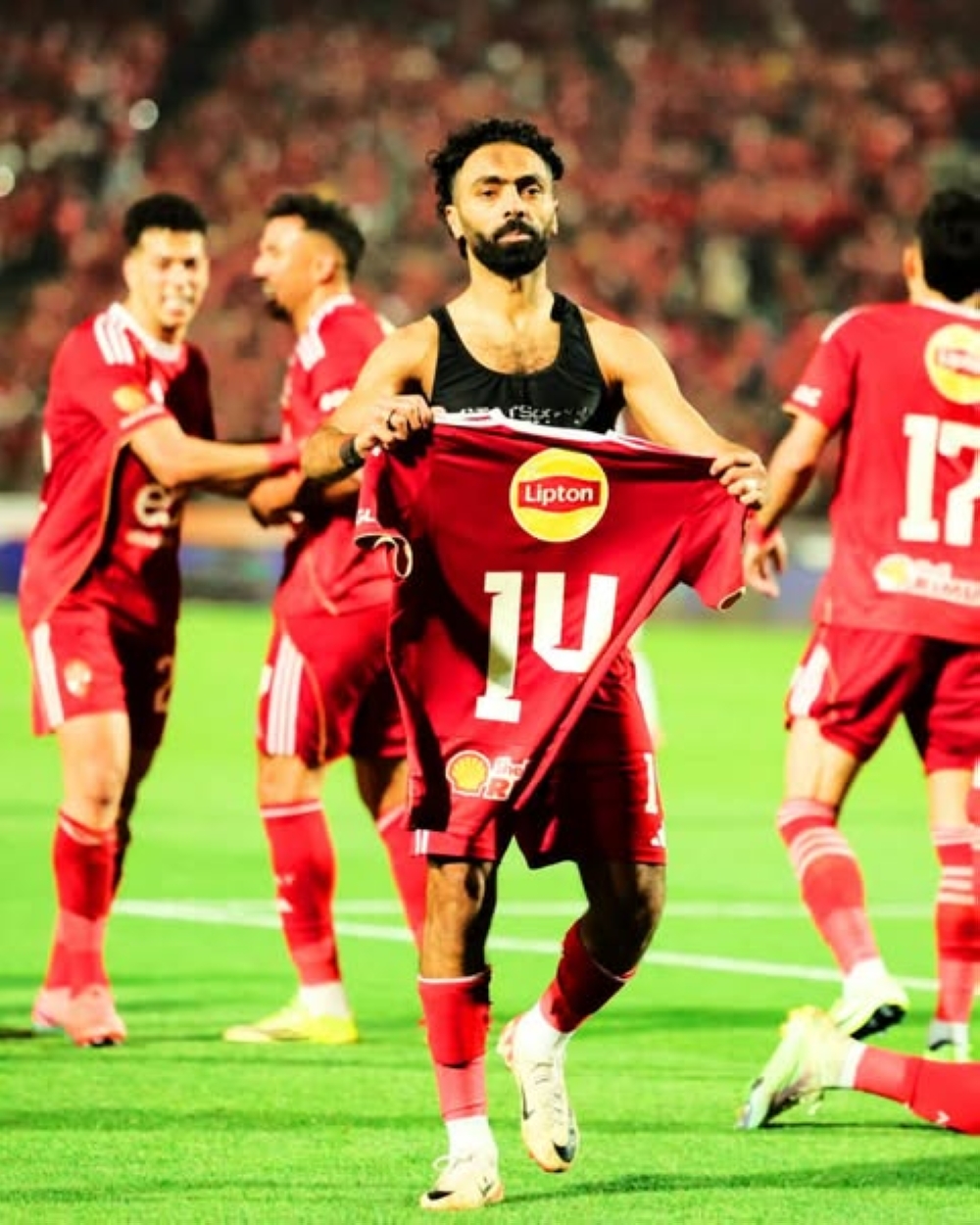 الأهلي-يفوز-على-الزمالك-بثلاثية-دون-رد-في-قمة-الدوري-المصري