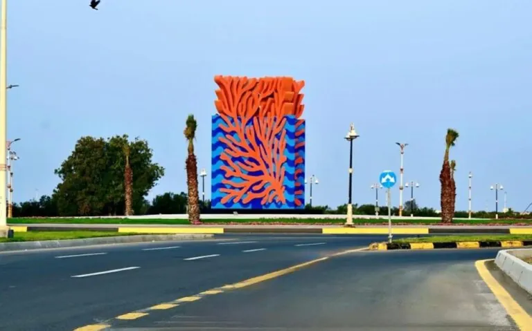صور|-لمسات-فنية-تنبض-بالحياة.-مجسمات-جازان-تعزز-تجربة-الزوار