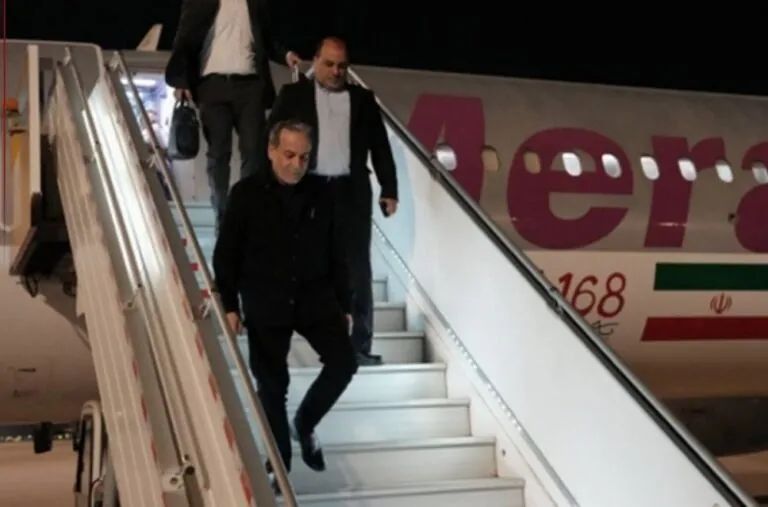 يلتقي-نظيره-الصيني.-وزير-الخارجية-الإيراني-يصل-إلى-بكين