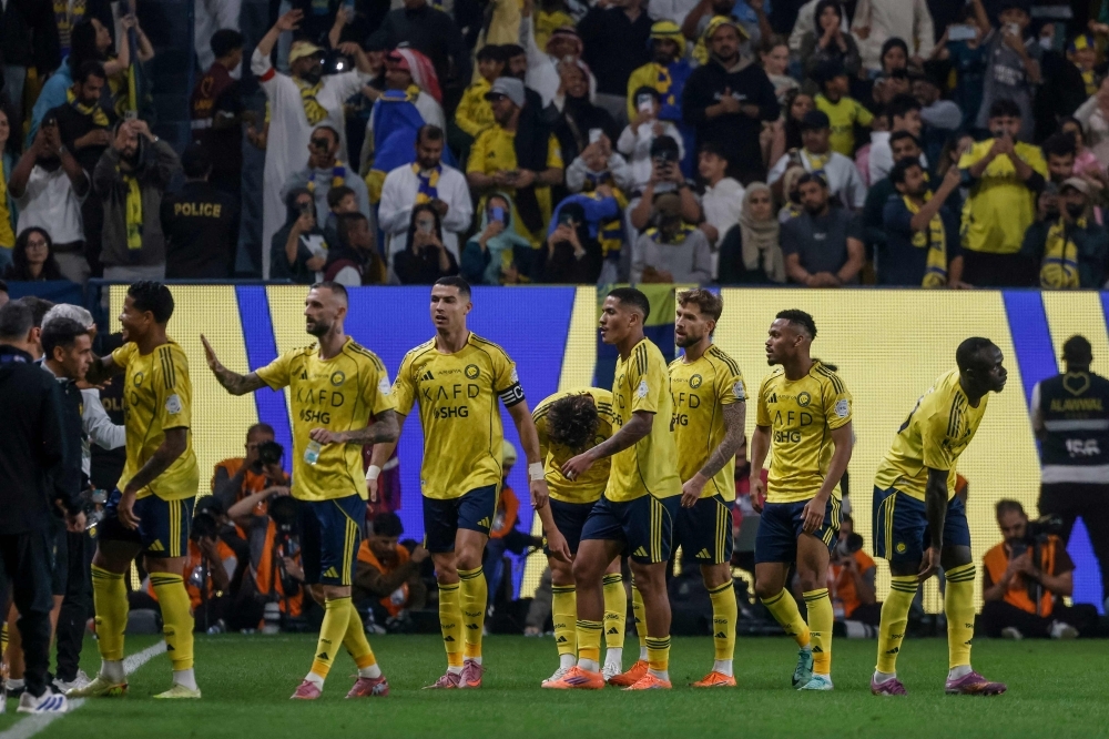 عاجل.-الآلام-العضلية-تعاود-محترف-النصر-قبل-مواجهة-الهلال