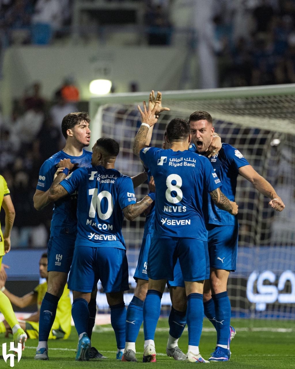 مشادة-كادت-أن-تتطور.-ماذا-حدث-بين-جهازي-الهلال-والخلود-بكأس-الملك؟