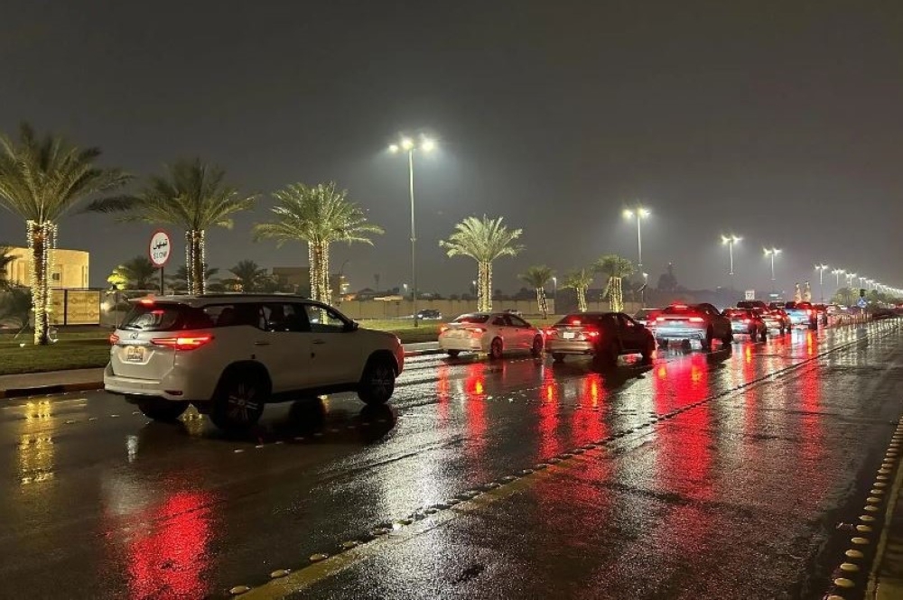 مكة-المكرمة.-إنذار-أصفر-تنبيها-من-رياح-نشطة-وأمطار-على-4-محافظات