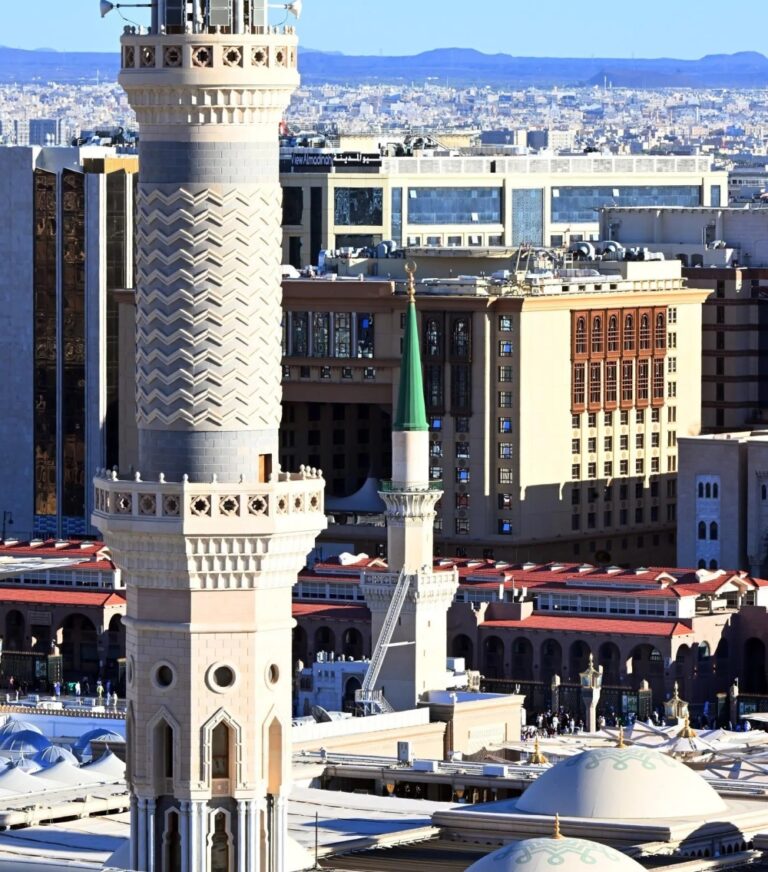 مآذن-المسجد-النبوي.-شواهد-تصدح-بالأذان-ودليل-على-تطور-العمارة-الإسلامية